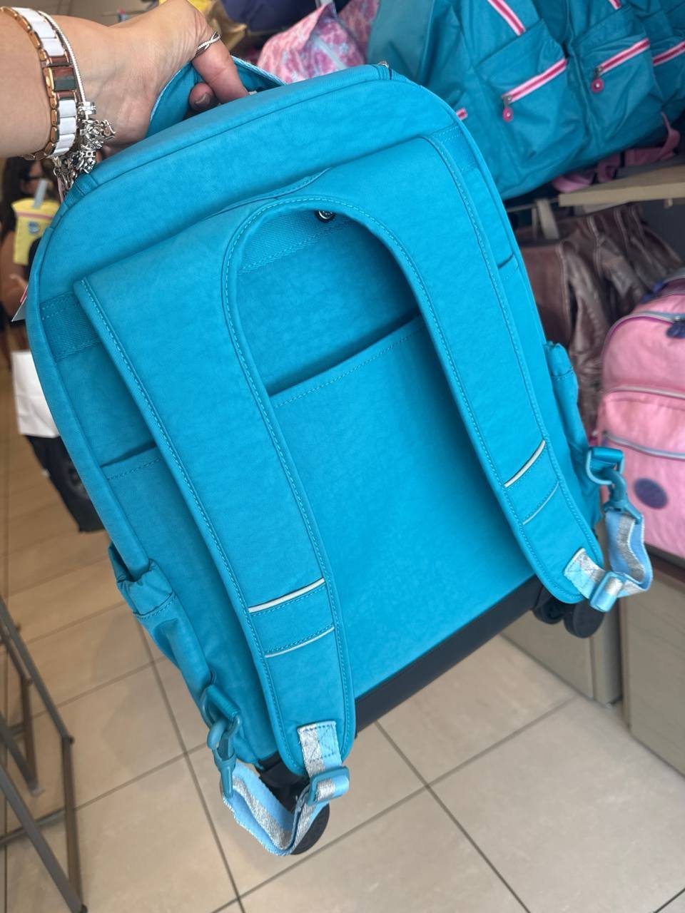 New Zea  metálico