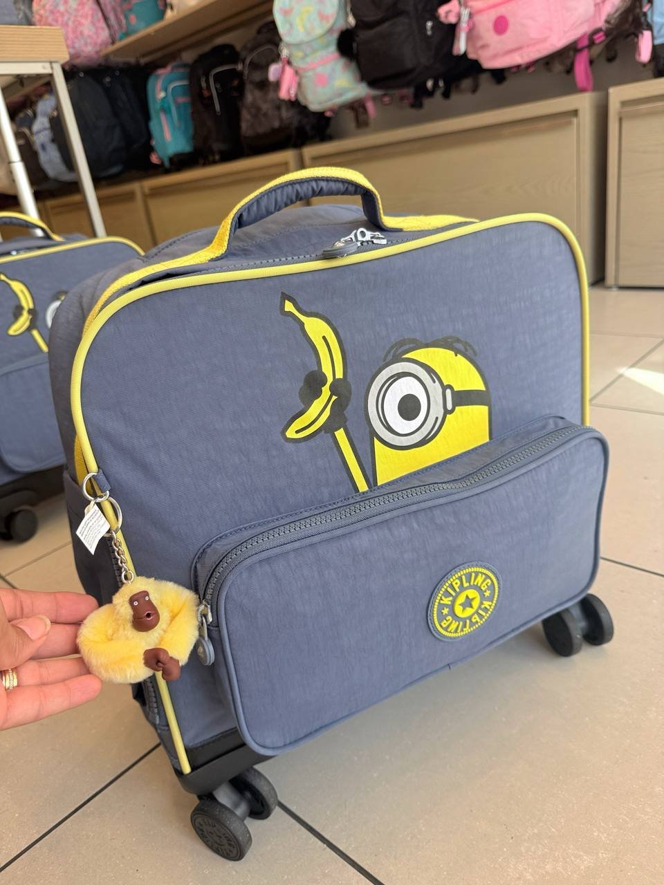New Storia  MINIONS