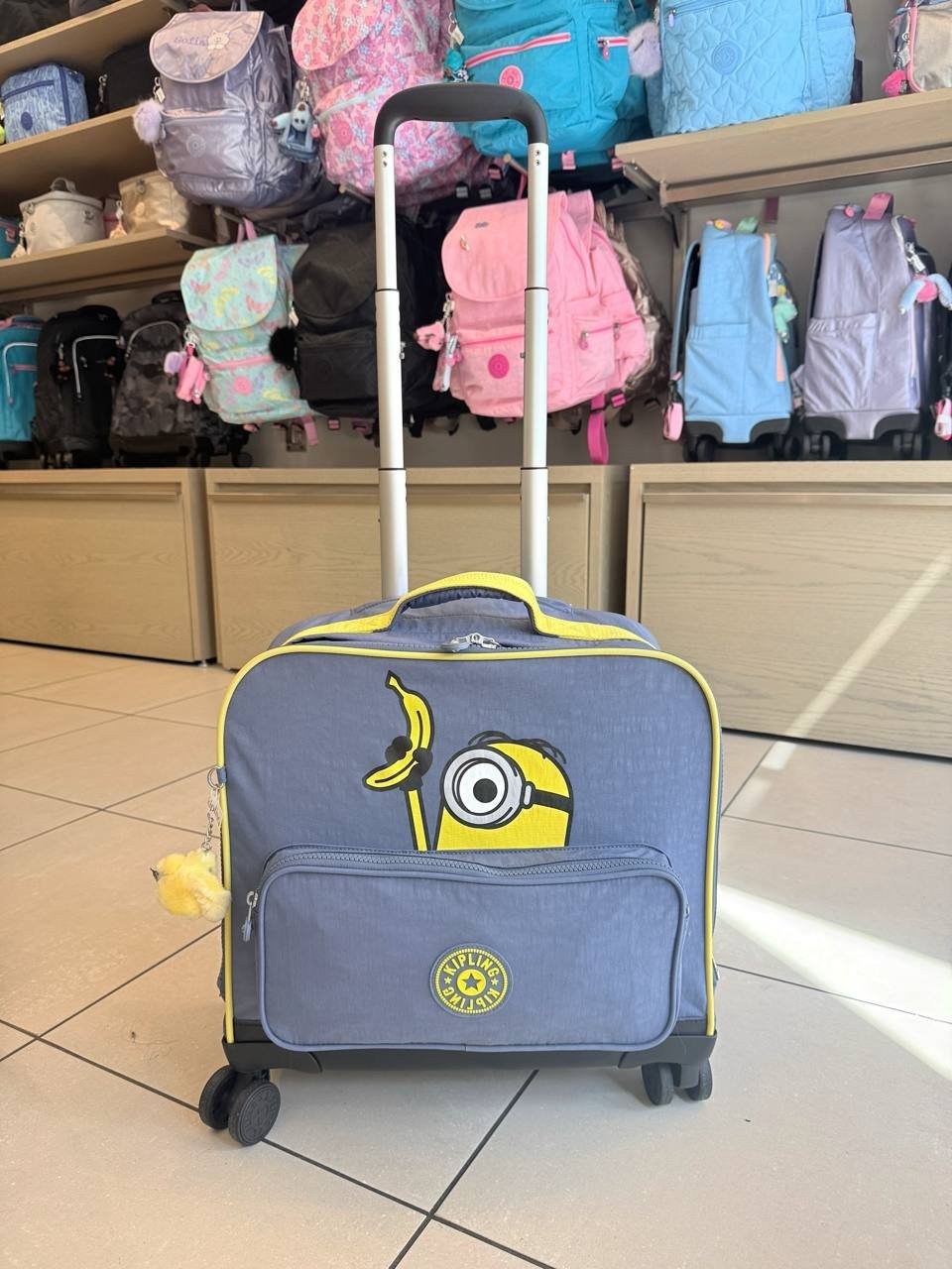 New Storia  MINIONS