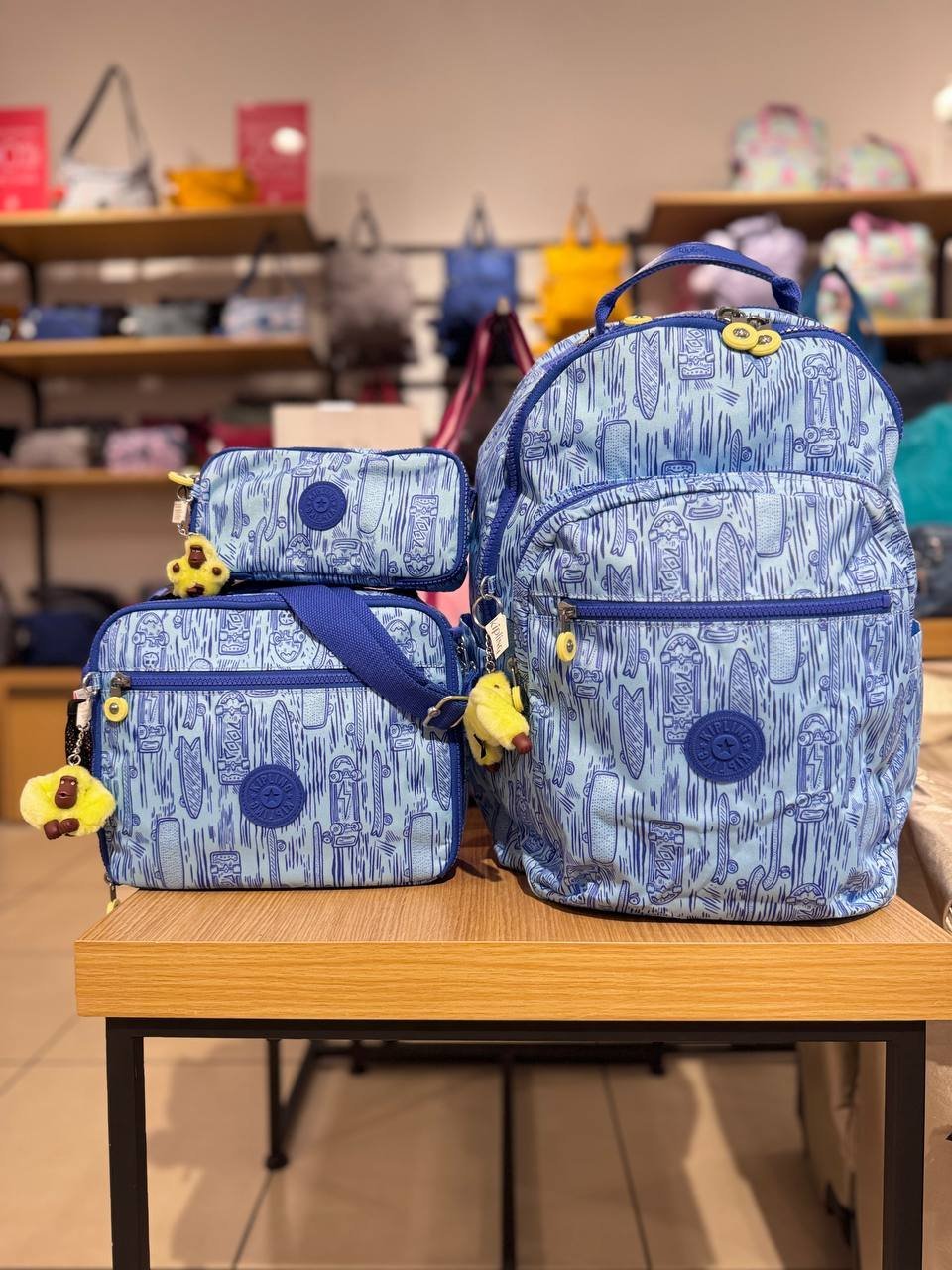 Kit Mochila Seoul  + Lancheira Ermy + Estojo Chap