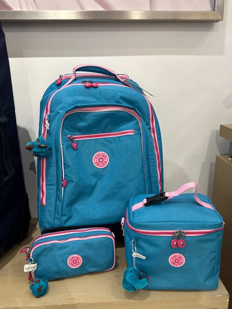 Kit Mochila New Zea + Lancheira Graham + Estojo Chap