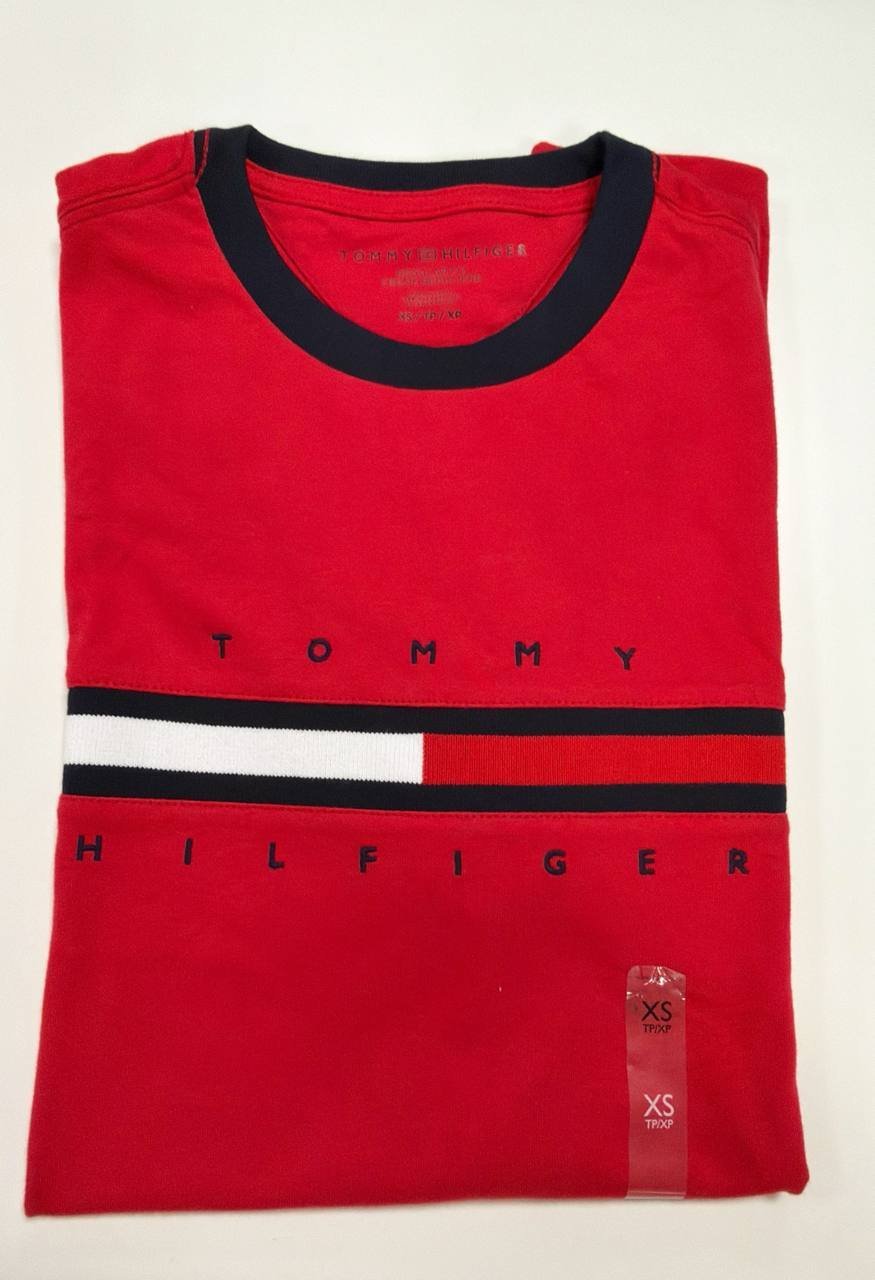 Camiseta Regular Fit Gola U
