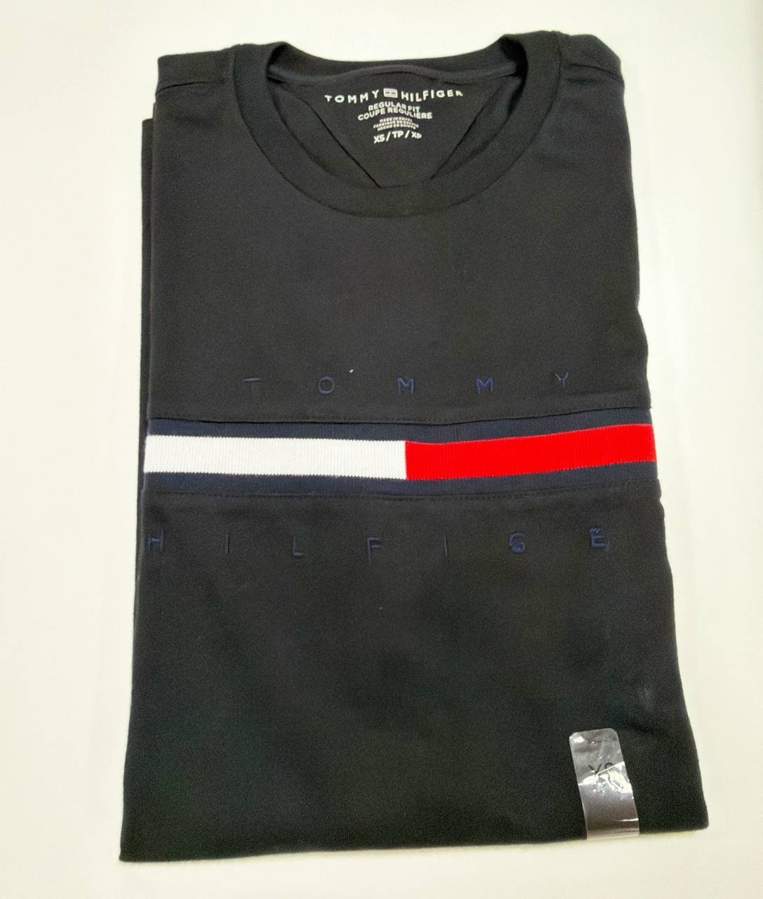 Camiseta Regular Fit Gola U