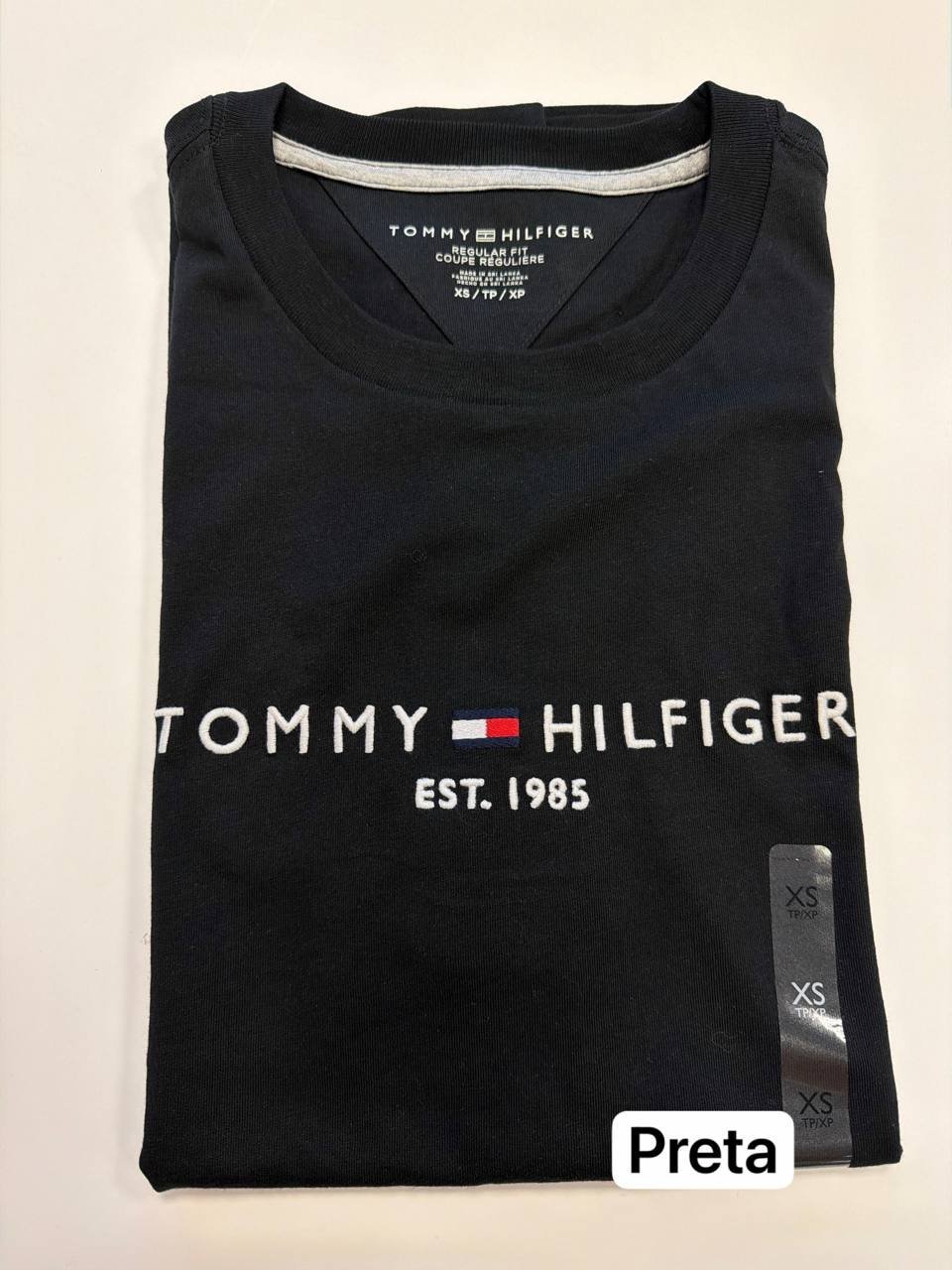 Camiseta Regular Fit Gola U com bordado