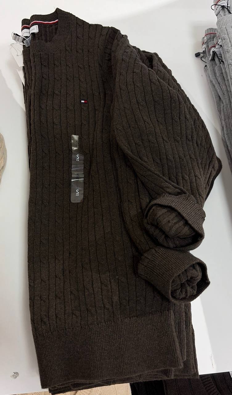 Sweater tricot trançado manga longa