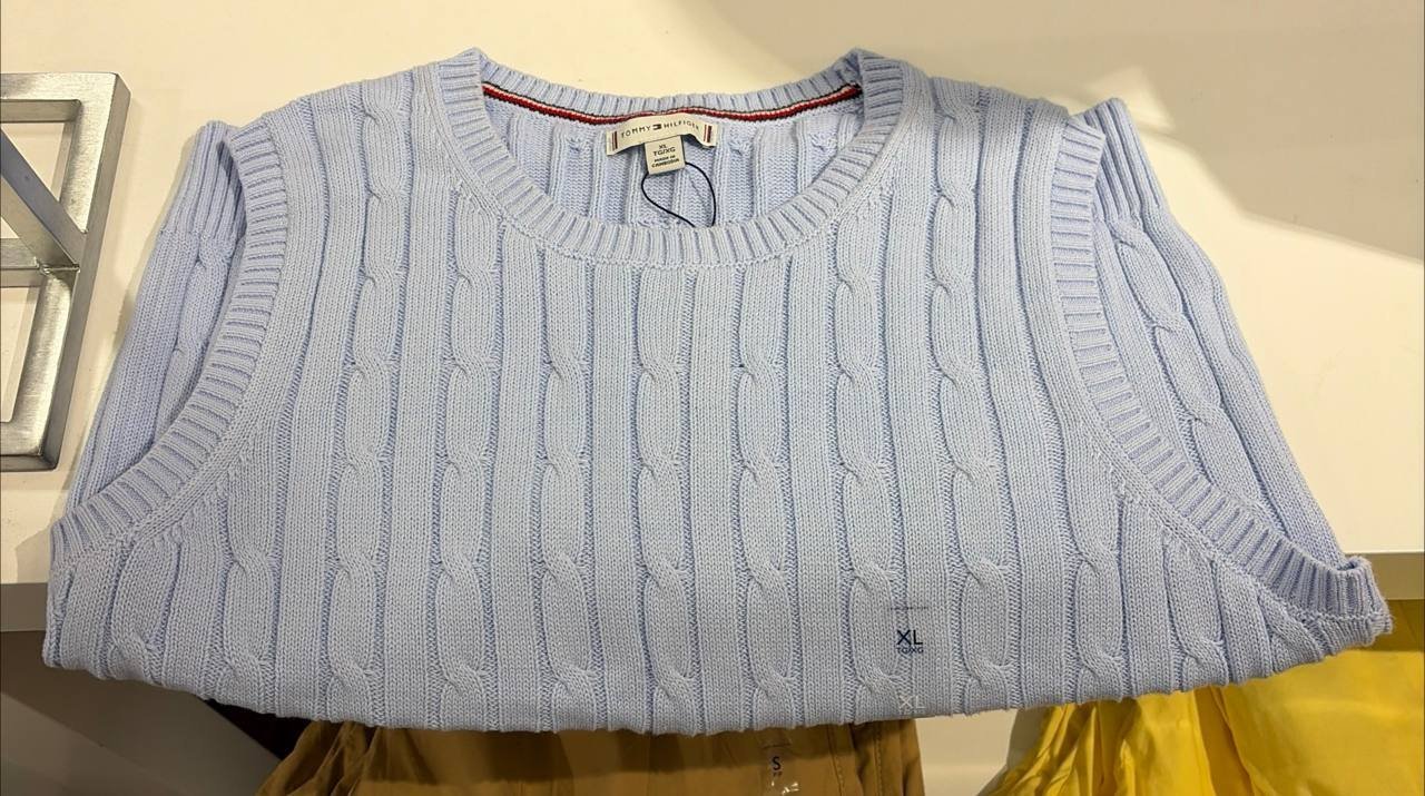 Blusa sem manga  tricot trançado