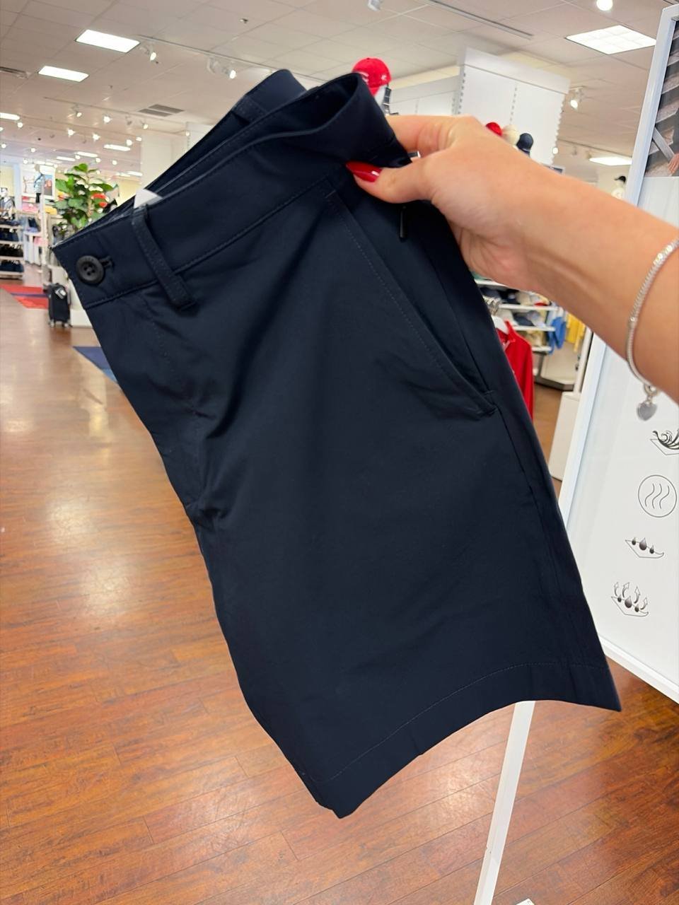Bermuda Regular Fit Stretch com Zíper Invisível