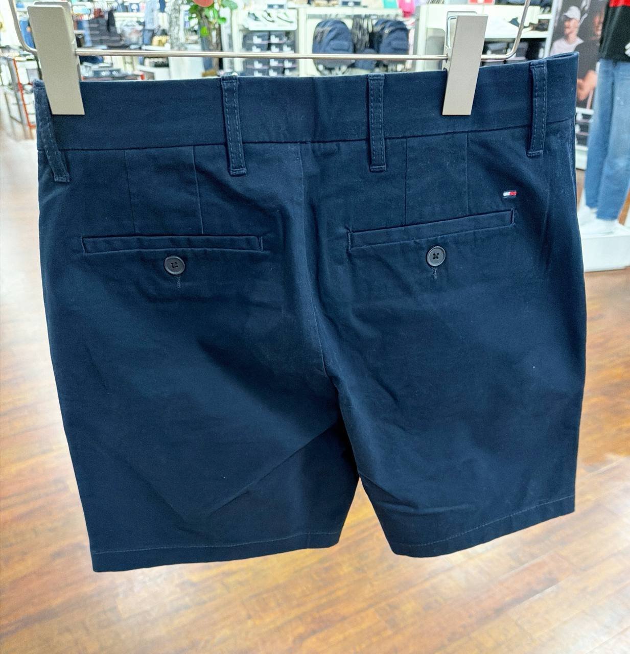 Bermuda Chino com elastano e elástico na cintura 7 polegadas