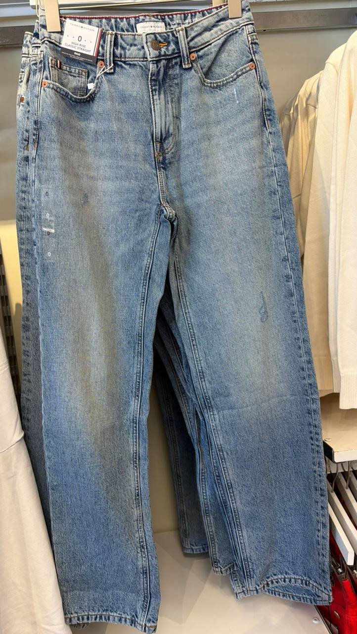 calça HIGH RISE CLASSIC STRAIGHT