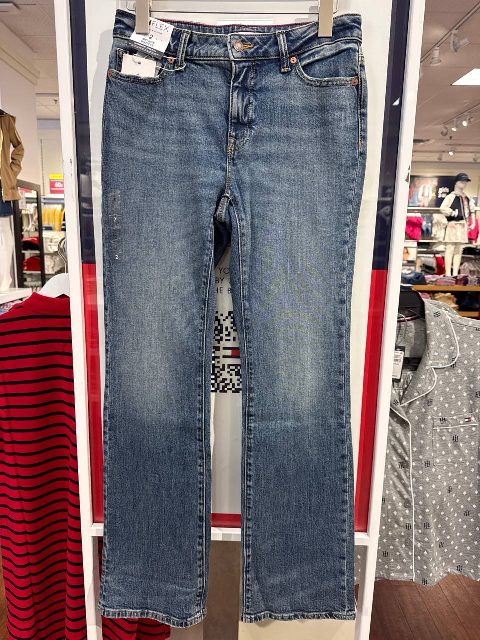 calça mid rise bootcut