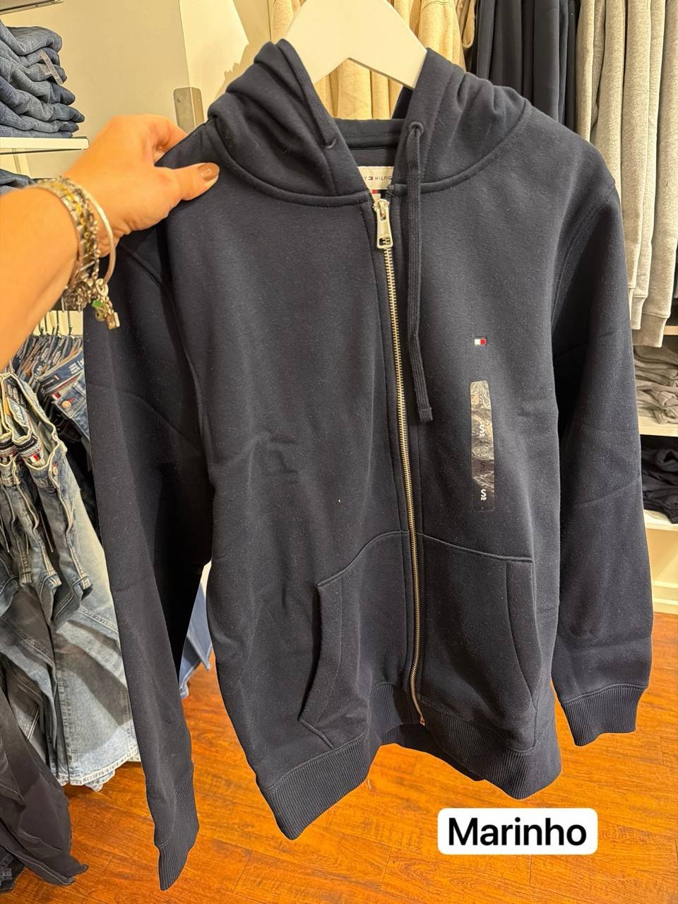 Casaco de moletom com fleece  e zíper
