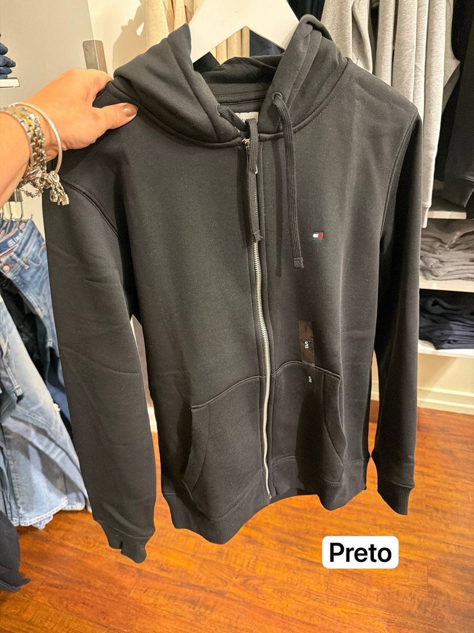 Casaco de moletom com fleece  e zíper