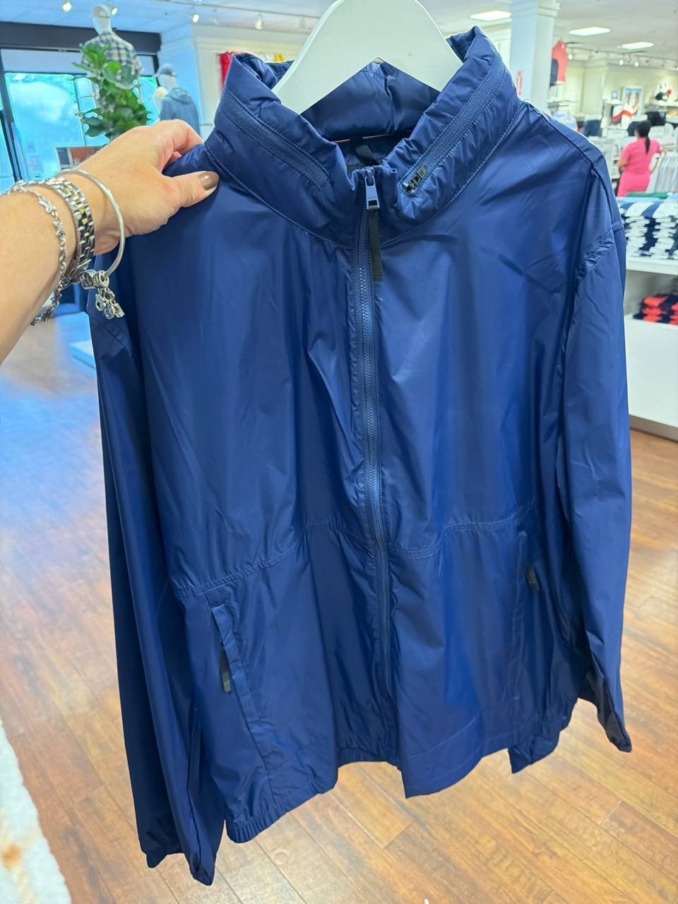 Jaqueta de Nylon corta vento com capuz