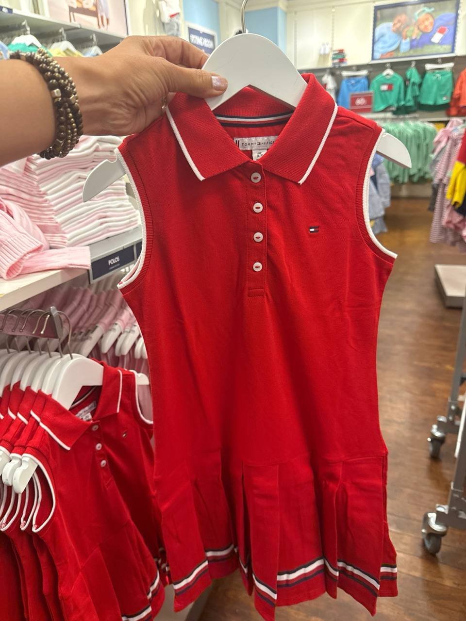 vestido polo sem manga