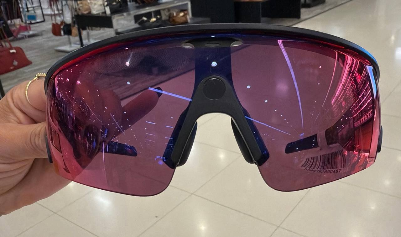 Oakley Wearable Dumm