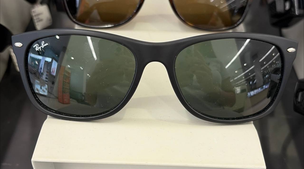 RayBan