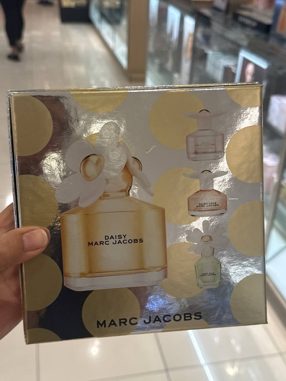 MARC JACOBS kit