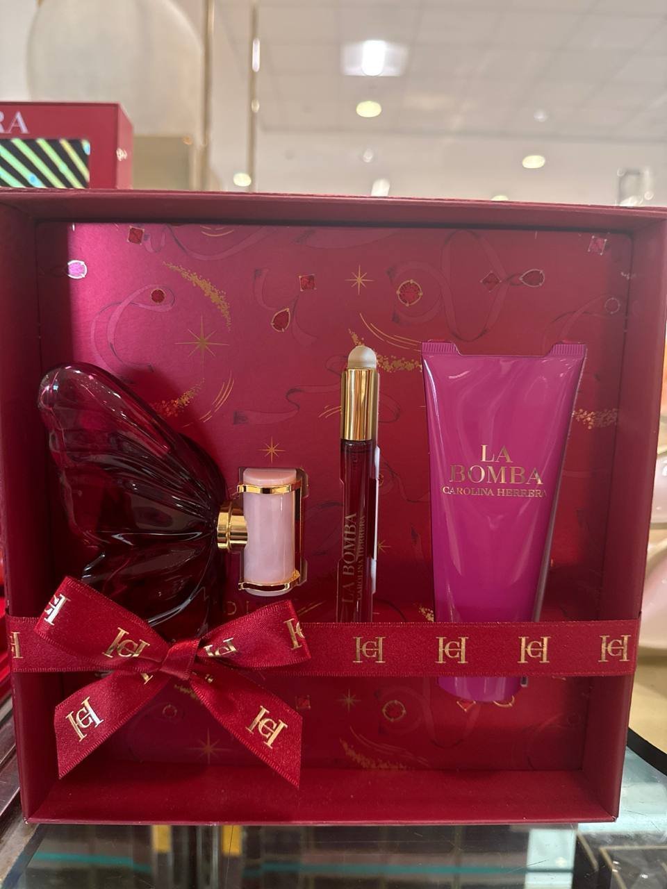 CAROLINA HERRERA kit