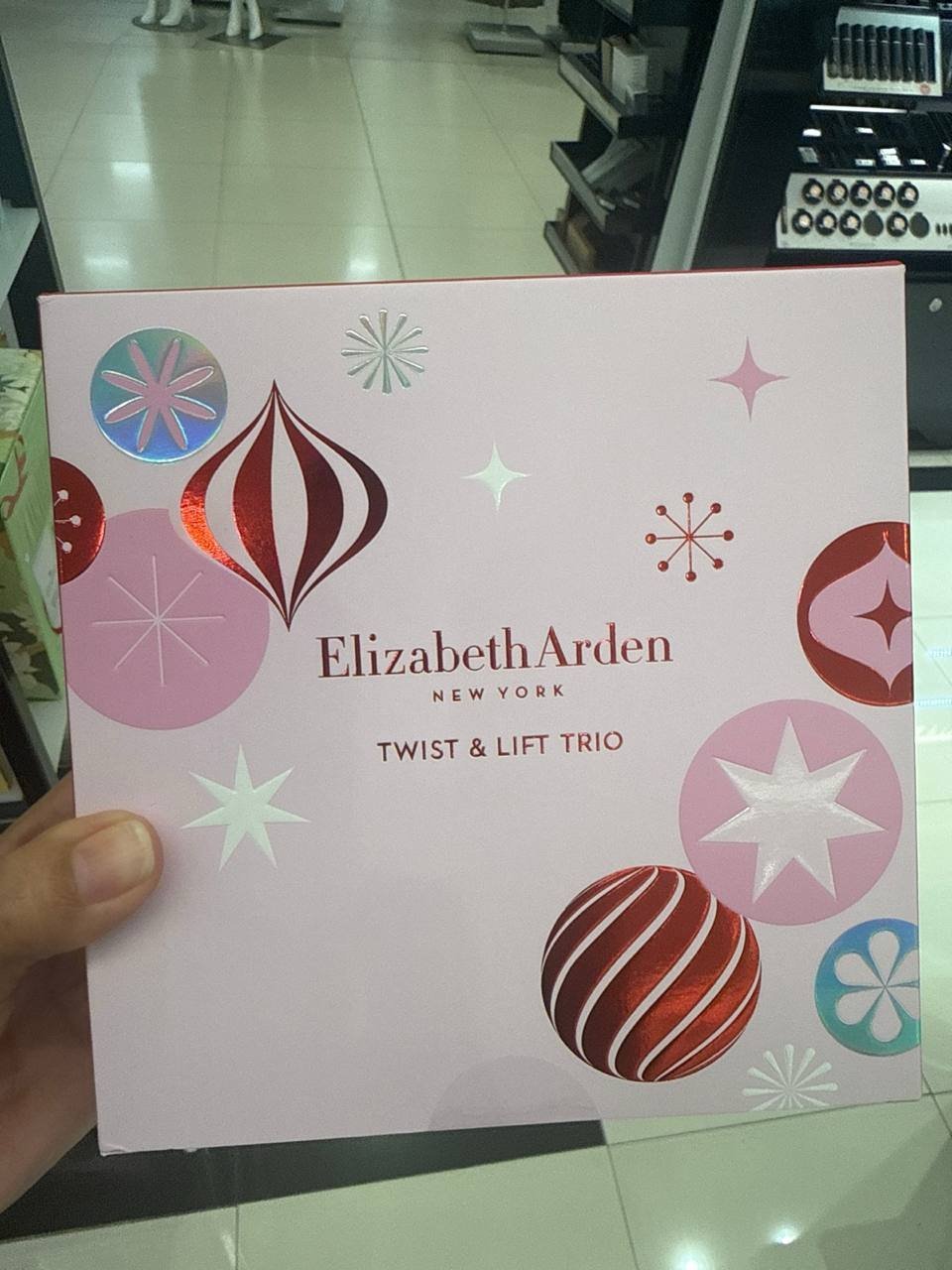 Elisabeth Arden
