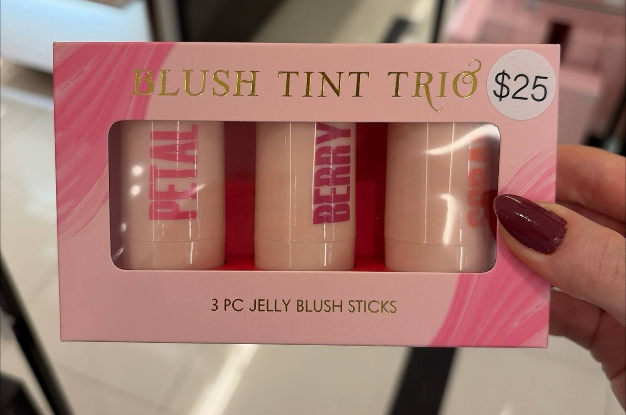 CREATED FOR MACY’S kit