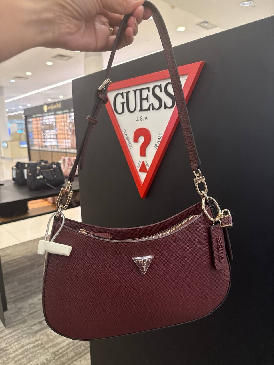 GUESS  Noelle li Small Magnetic Snap Shoulder Handbag média