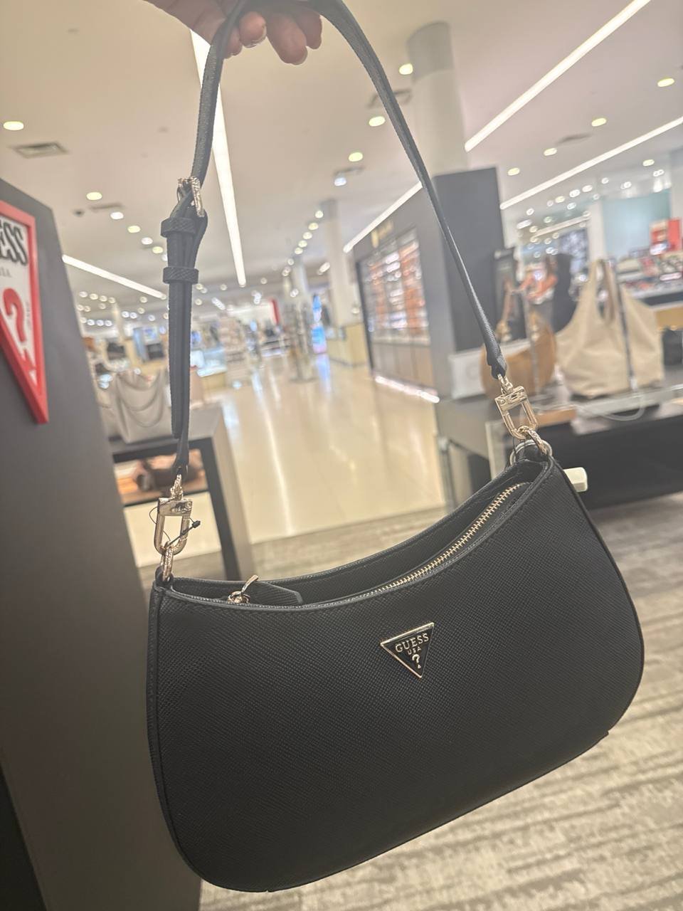 Bolsa Guess Noelle Small Top-Zip Shoulder Bag