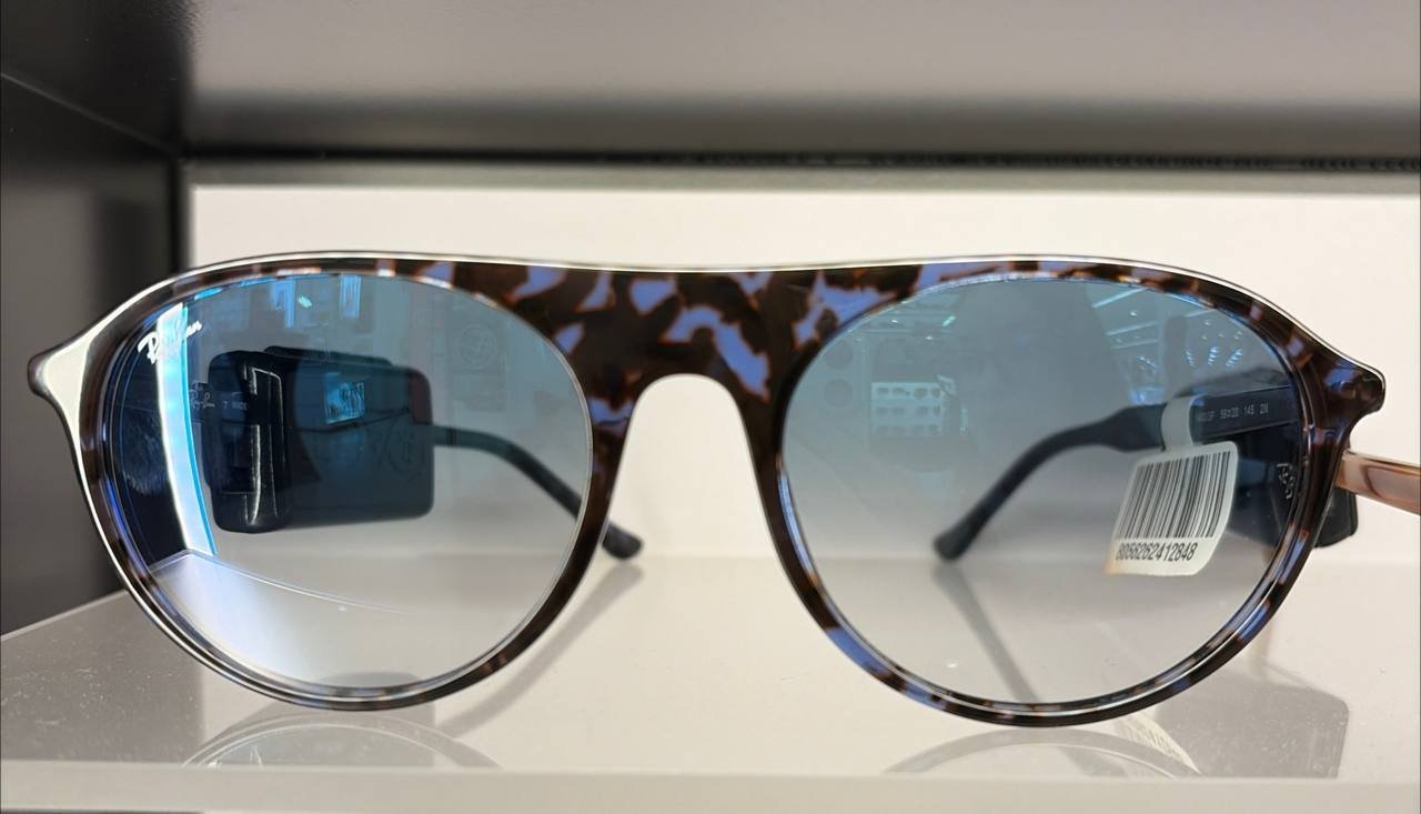 RayBan