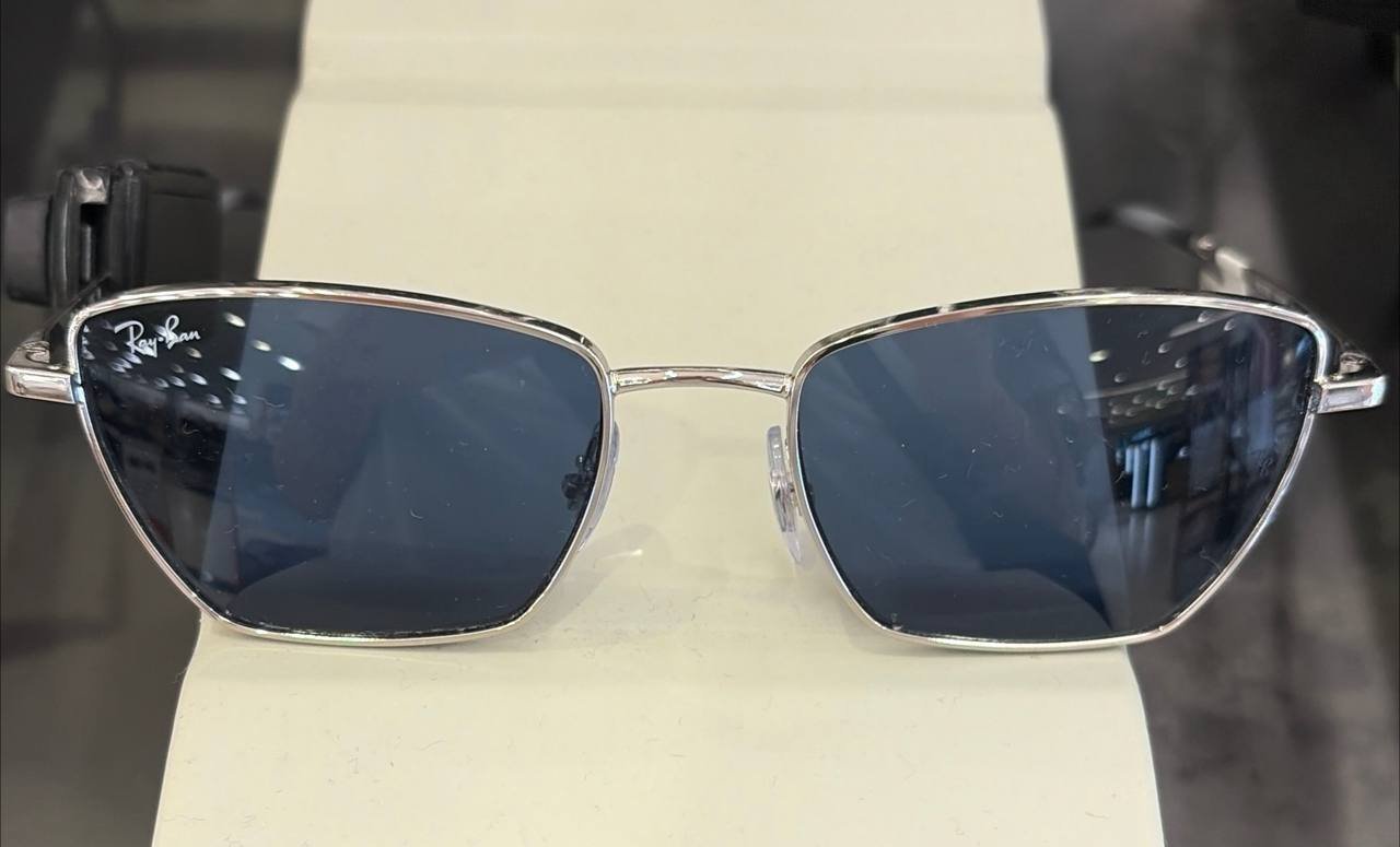 RayBan