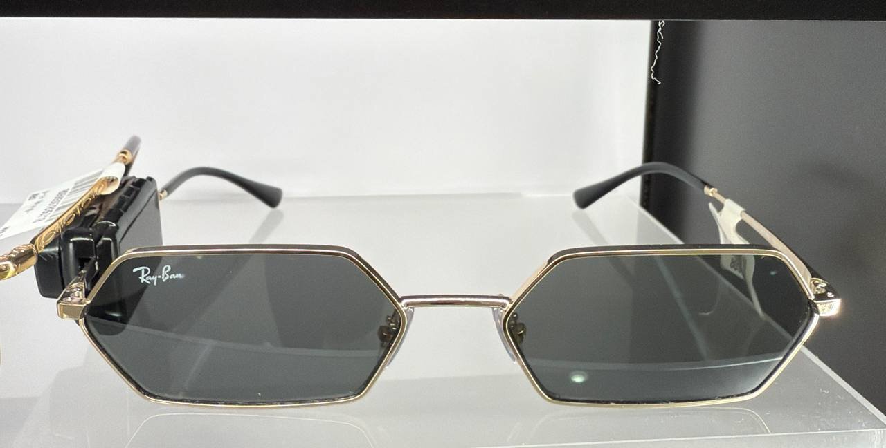 RayBan