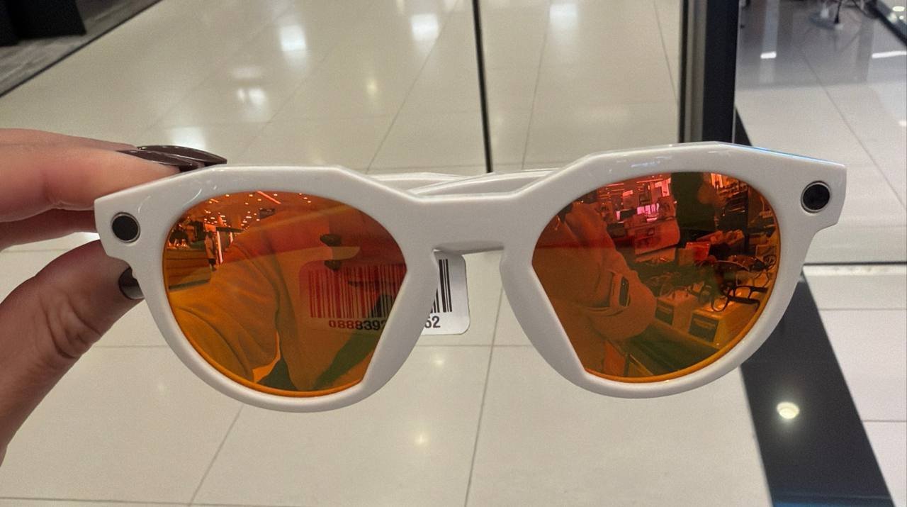 Oakley Wearable Dumm