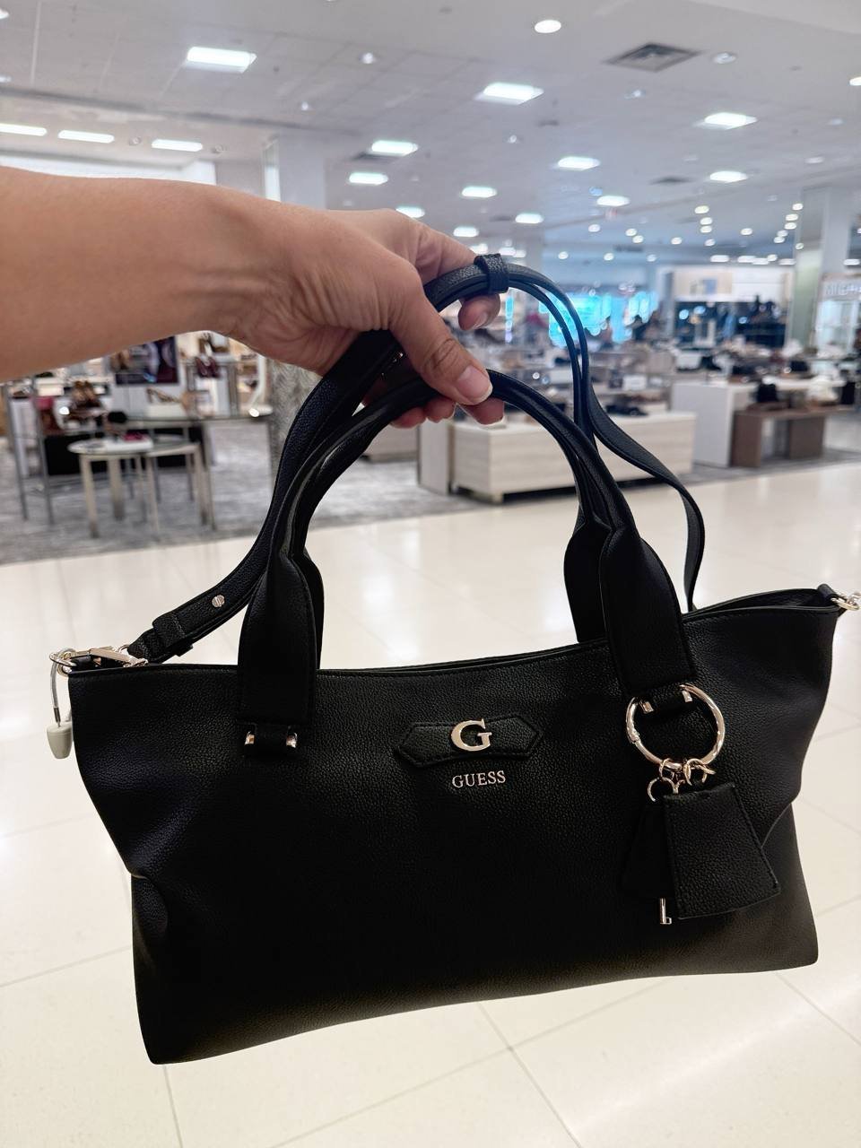 GUESS  Suzy Extra-Large Satchel Handbag