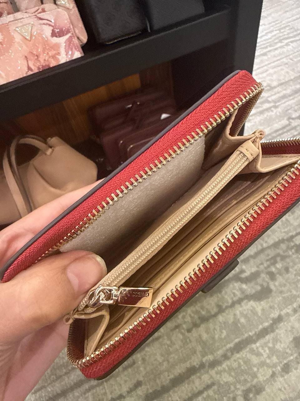 GUESS  Carteiras