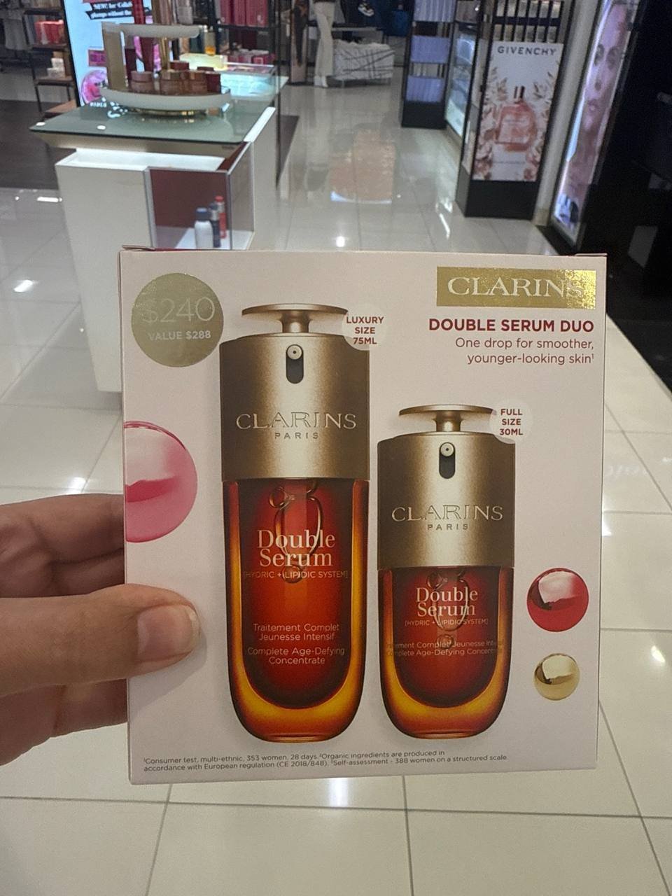 CLARINS
