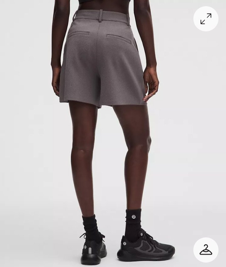 Daydrift High-Rise Pleated Short 5" Twill