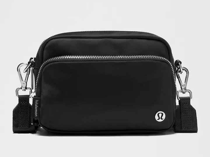 Everywhere Crossbody Bag 2L Metal Hardware