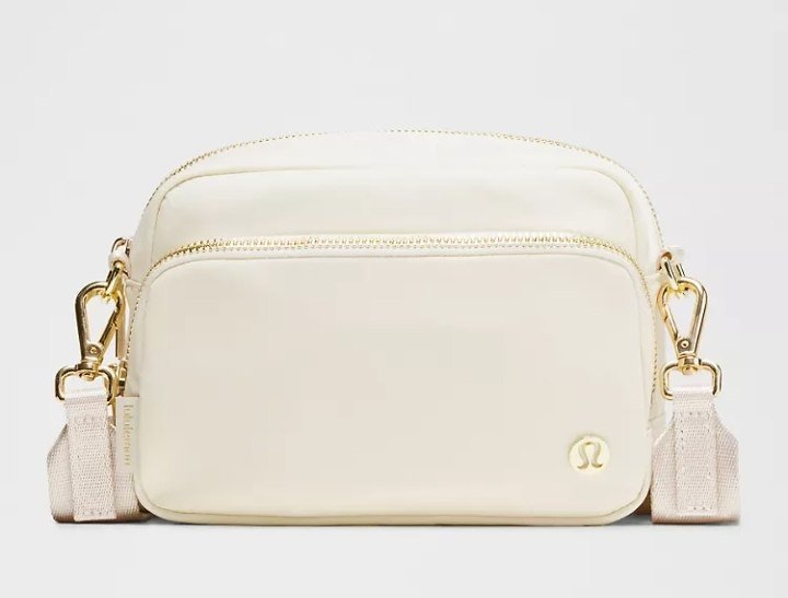 Everywhere Crossbody Bag 2L Metal Hardware