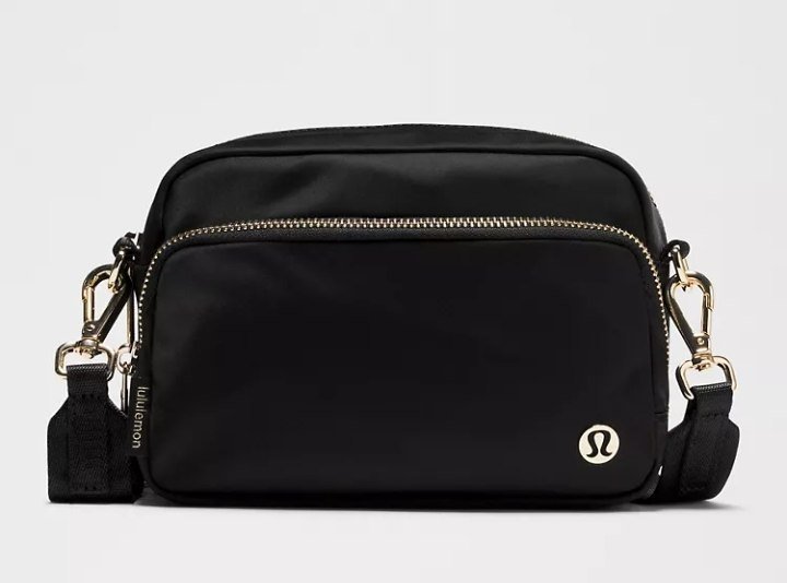Everywhere Crossbody Bag 2L Metal Hardware