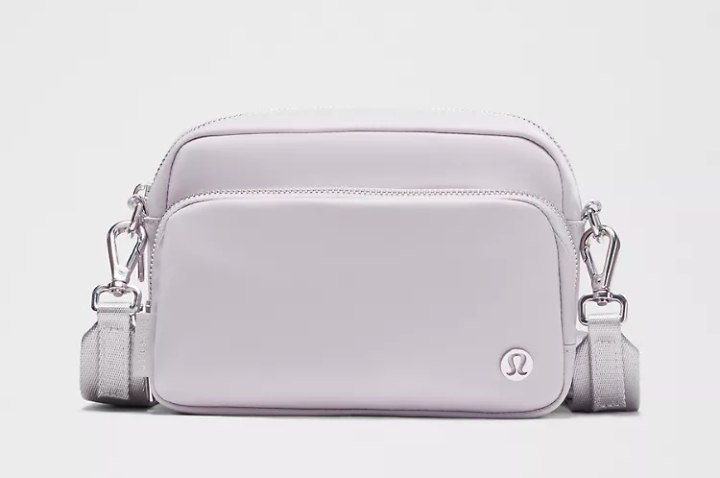 Everywhere Crossbody Bag 2L Metal Hardware