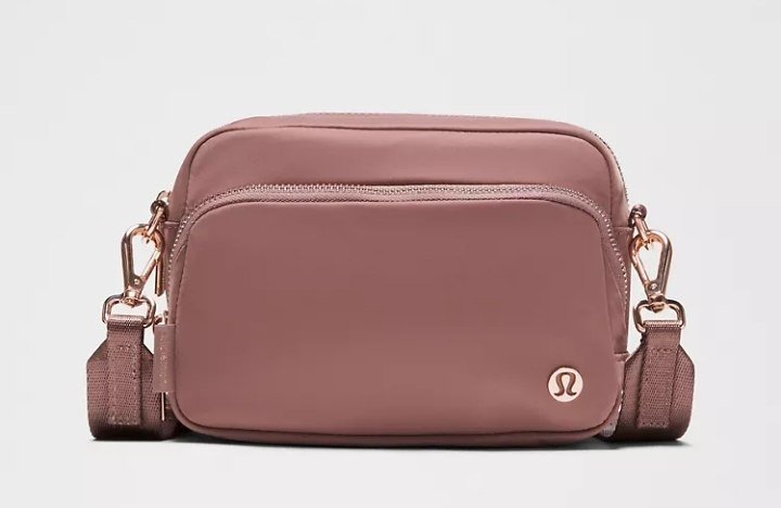 Everywhere Crossbody Bag 2L Metal Hardware