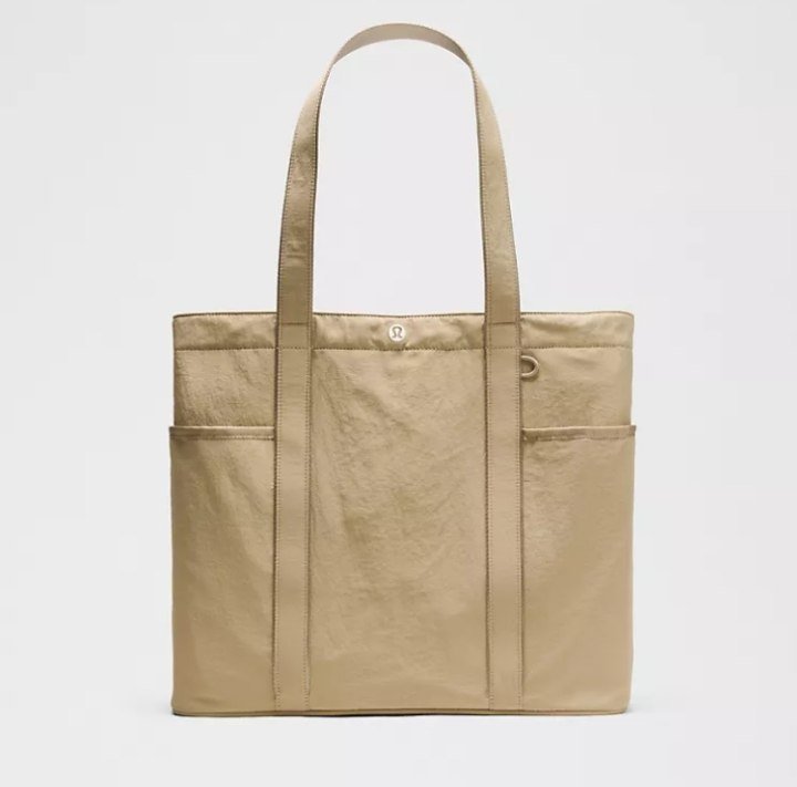 Daily Multi-Pocket Tote Bag 20L