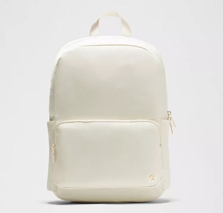 Everywhere Backpack 22L Metal Hardware