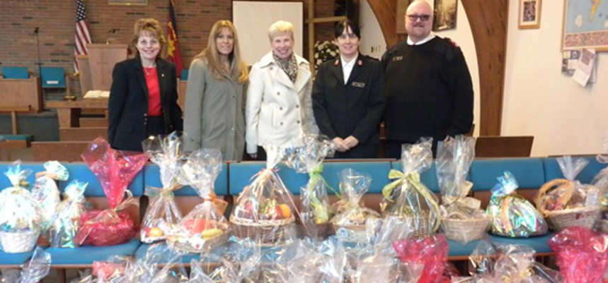 Savings Bank of Danbury Fruit Baskets