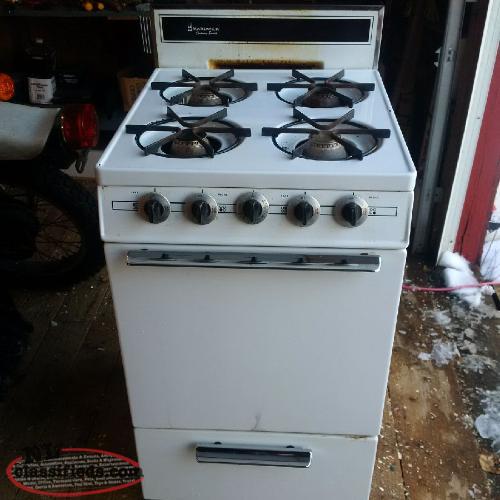 24" Propane Range Suitable for Cabin Gander, Newfoundland