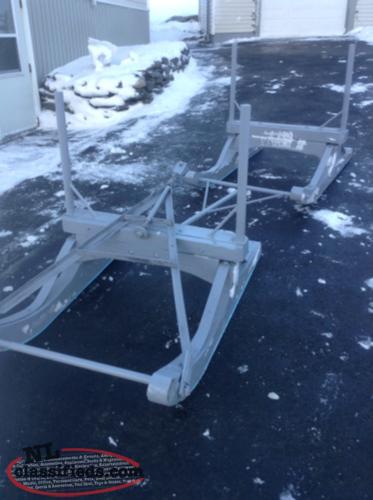 1 set wood sleds - Heart's Delight, Newfoundland