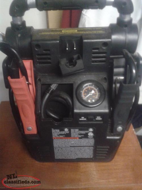 MotoMaster Eliminator Battery Booster Pack 1400A Carbonear, Newfoundland