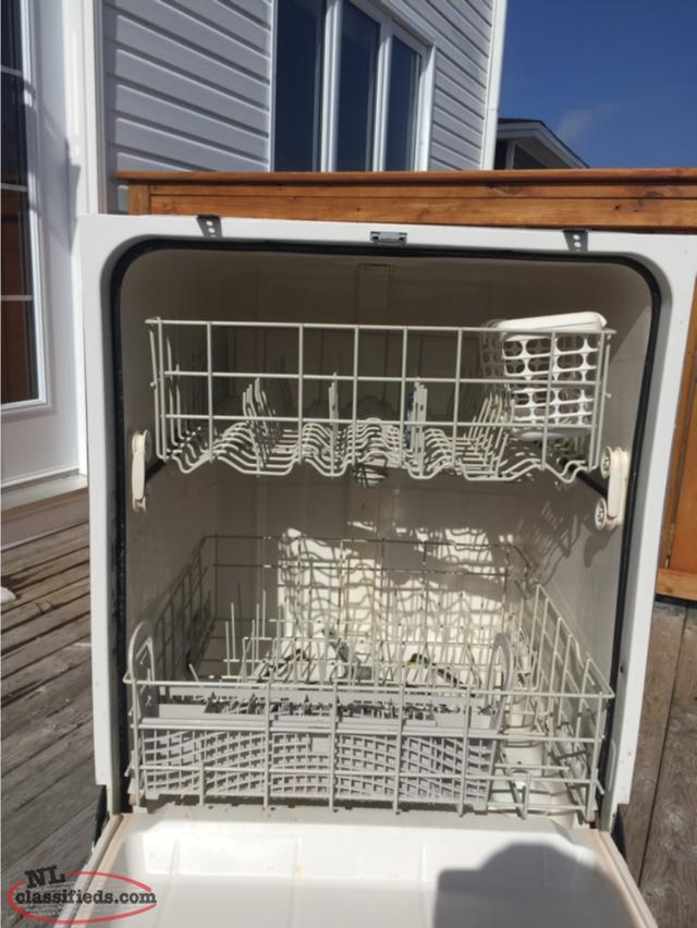 24" Inglis Dishwasher Cbs, Newfoundland