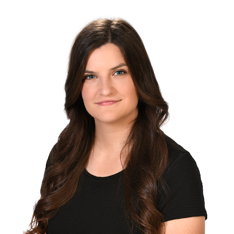 Laura No Background Youzign