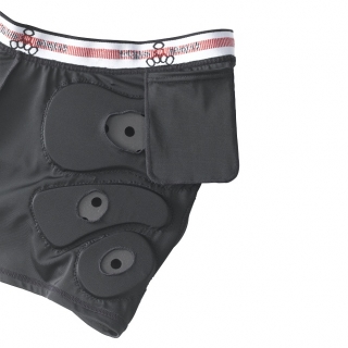 033_rd_bumsaver_inside_025_retouched_1.jpg