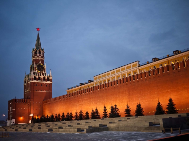 enviro_kremlin_blotto_1090272_1.jpg