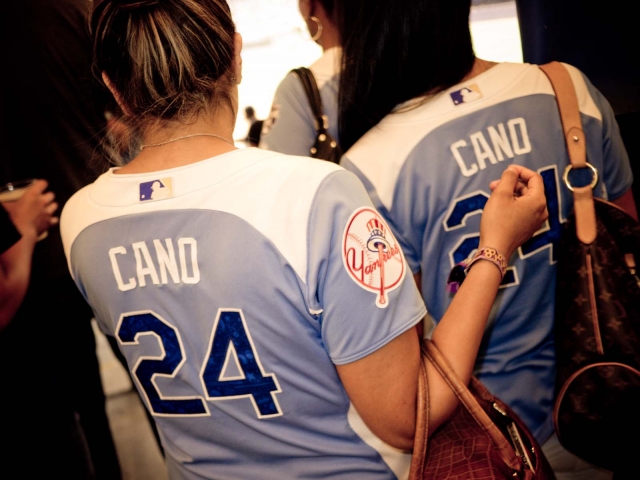 fans_yankeestadiumjuly2012_blotto_1000246.jpg